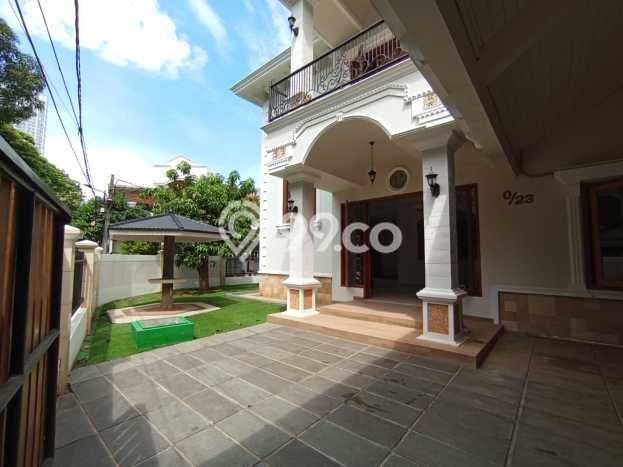 Rumah Eksklusif Siap Huni LT 280m2 di Kelapa Gading, Jakarta Utara Rumah Eksklusif Siap Huni LT 280m2 di Kelapa Gading, Jakarta Utara
