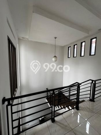 HOT LISTING! Rumah Siap Huni di Kayu Putih, Luas 135m² LB 230m² HOT LISTING! Rumah Siap Huni di Kayu Putih, Luas 135m² LB 230m²
