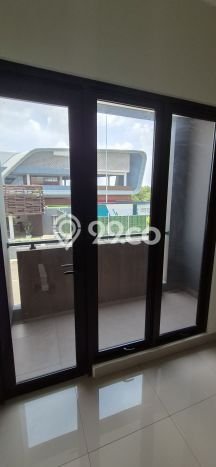 Rumah Luxury Modern Siap Huni di Summarecon Crown Gading Bekasi Rumah Luxury Modern Siap Huni di Summarecon Crown Gading Bekasi