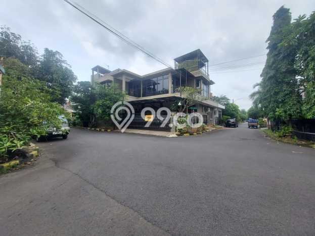 Jual Rumah Luas Elegan Dengan View Eksklusif di Duta Harapan, Bekasi Jual Rumah Luas Elegan Dengan View Eksklusif di Duta Harapan, Bekasi