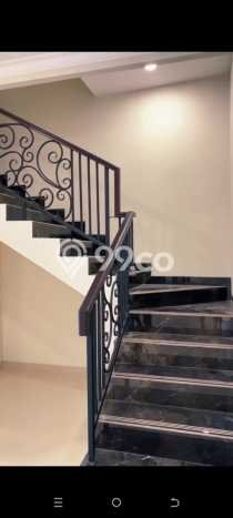 Rumah Mewah Dijual LT 112m2 di Duren Sawit, Jakarta Timur Rumah Mewah Dijual LT 112m2 di Duren Sawit, Jakarta Timur