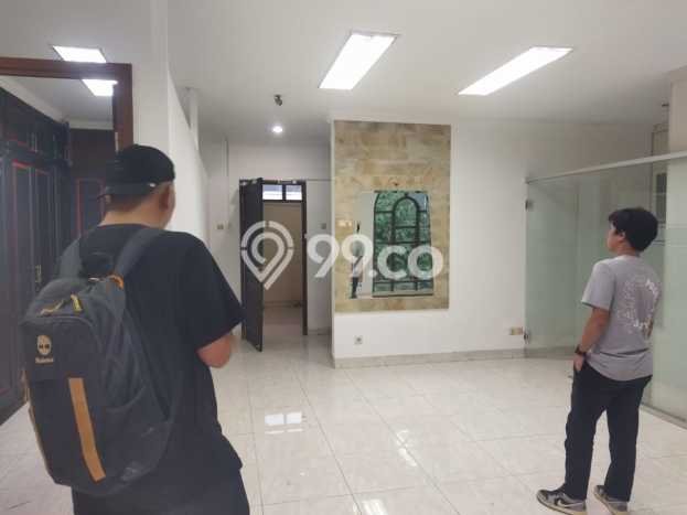 Rumah sewa siap huni 5 KT di Duren Tiga, Jakarta Selatan Rumah sewa siap huni 5 KT di Duren Tiga, Jakarta Selatan