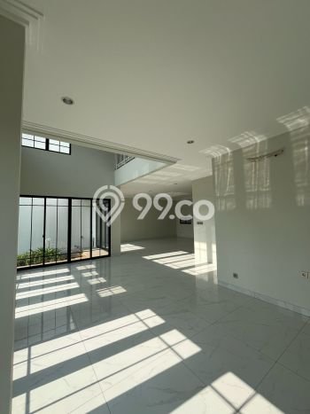 Dijual Rumah Mewah Elegan Dengan View Eksklusif di Summarecon Crown Gading, Bekasi Dijual Rumah Mewah Elegan Dengan View Eksklusif di Summarecon Crown Gading, Bekasi