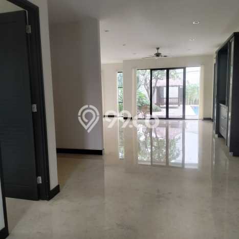 LOKASI PREMIUM! Rumah Strategis area Cipete, Luas 685m² Bangunan 481m² LOKASI PREMIUM! Rumah Strategis area Cipete, Luas 685m² Bangunan 481m²