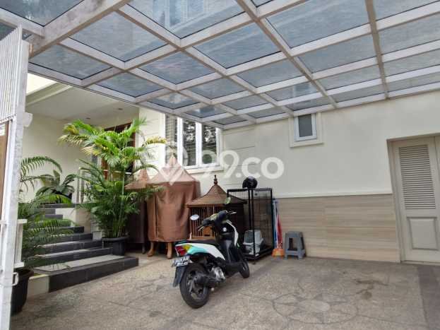 Jual Rumah Luas Elegan Dengan View Cantik di Pondok Indah, Jakarta Selatan Jual Rumah Luas Elegan Dengan View Cantik di Pondok Indah, Jakarta Selatan