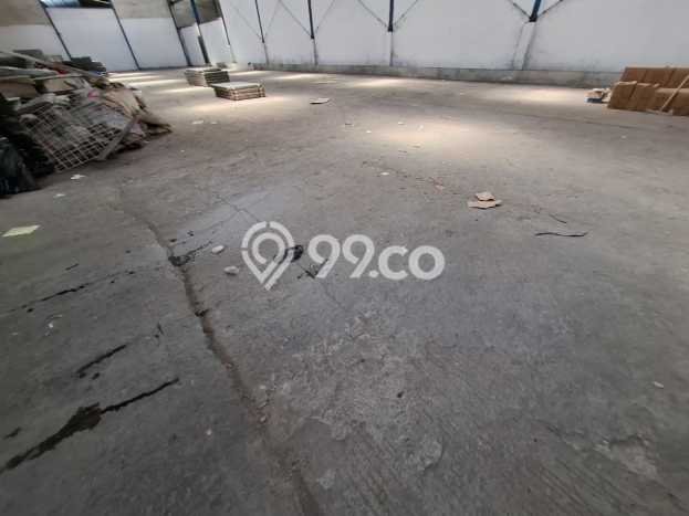 Unit Gudang Paling Strategis di Cakung Jakarta Timur dengan LB 1150m2 Unit Gudang Paling Strategis di Cakung Jakarta Timur dengan LB 1150m2