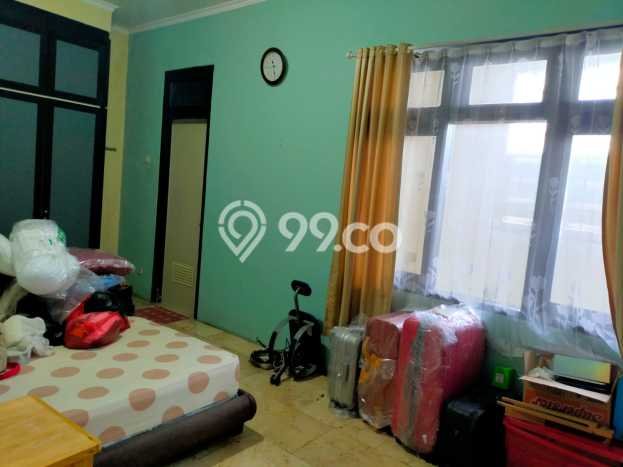 Rumah Elit Modern Tanpa Renovasi di Penggilingan Jakarta Timur Rumah Elit Modern Tanpa Renovasi di Penggilingan Jakarta Timur