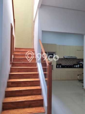 Rumah Elit Modern Siap Huni di Pondok Indah Jakarta Selatan Rumah Elit Modern Siap Huni di Pondok Indah Jakarta Selatan