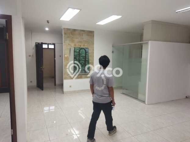 Rumah sewa siap huni 5 KT di Duren Tiga, Jakarta Selatan Rumah sewa siap huni 5 KT di Duren Tiga, Jakarta Selatan