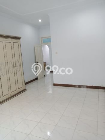 Rumah Elit Modern Tanpa Renovasi di Pulo Asem Jakarta Timur Rumah Elit Modern Tanpa Renovasi di Pulo Asem Jakarta Timur