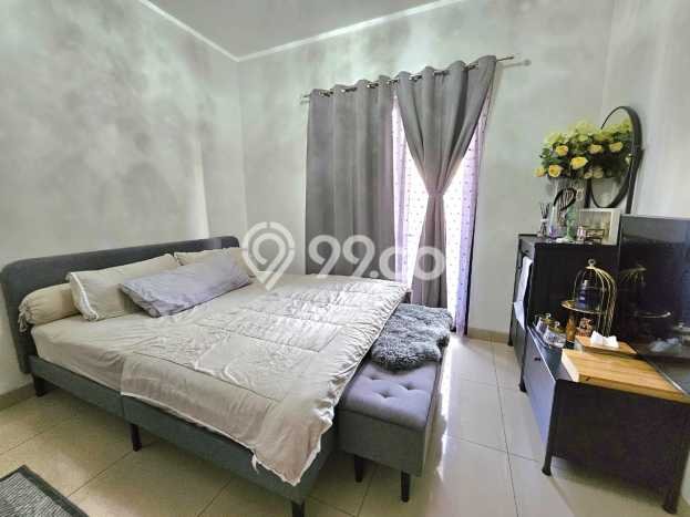 Rumah Modern 4 KT di Summarecon Crown Gading Bekasi Rumah Modern 4 KT di Summarecon Crown Gading Bekasi