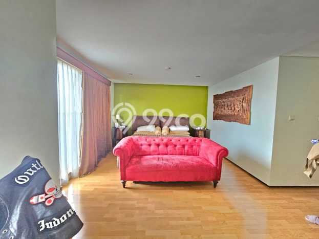 Rumah Luxury Modern Tanpa Renovasi di Rawamangun Jakarta Timur Rumah Luxury Modern Tanpa Renovasi di Rawamangun Jakarta Timur