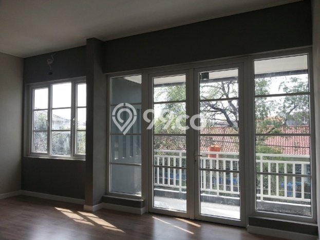 Dijual Rumah Mewah Elegan Dengan View Cantik di Cipinang, Jakarta Timur Dijual Rumah Mewah Elegan Dengan View Cantik di Cipinang, Jakarta Timur