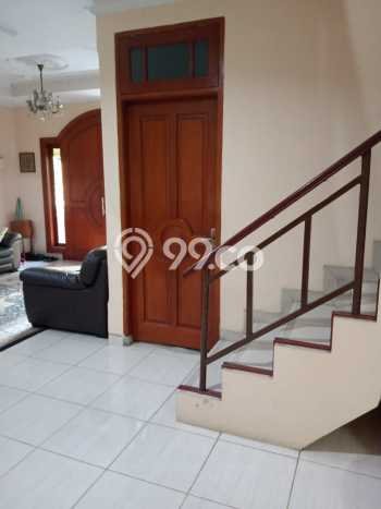 Hunian Mewah LB 200m2 Siap Pakai Desain Elegan di Rawamangun, Jakarta Timur Hunian Mewah LB 200m2 Siap Pakai Desain Elegan di Rawamangun, Jakarta Timur