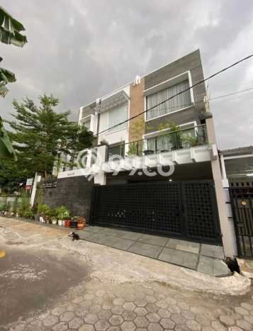 Rumah Luxury Modern Tanpa Renovasi di Pondok Kelapa Jakarta Timur Rumah Luxury Modern Tanpa Renovasi di Pondok Kelapa Jakarta Timur