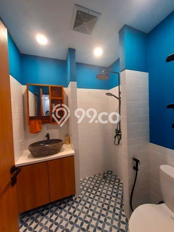 Jual Rumah Luas Elegan Dengan View Cantik di Tomang, Jakarta Barat Jual Rumah Luas Elegan Dengan View Cantik di Tomang, Jakarta Barat