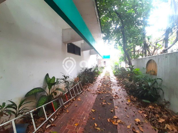 Jual Rumah Mewah Elegan Dengan View Cantik di Tomang, Jakarta Barat Jual Rumah Mewah Elegan Dengan View Cantik di Tomang, Jakarta Barat