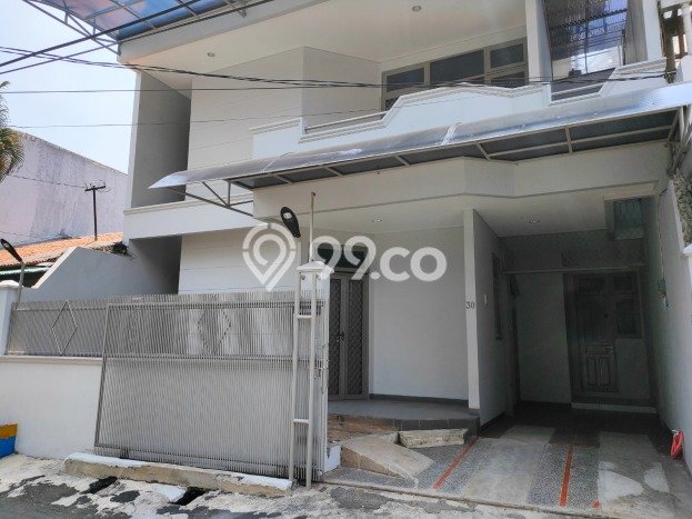 Rumah Elit Modern Siap Huni di Tomang Jakarta Barat Rumah Elit Modern Siap Huni di Tomang Jakarta Barat