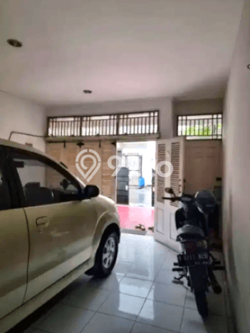 Rumah Elit LB 180m2 Siap Pakai Desain Elegan di Tanjung Duren, Jakarta Barat Rumah Elit LB 180m2 Siap Pakai Desain Elegan di Tanjung Duren, Jakarta Barat