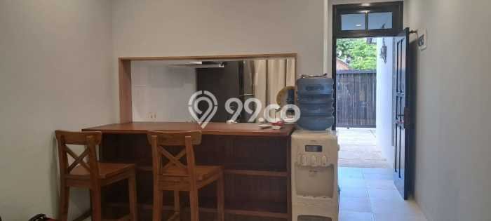 Jual Rumah Luas Elegan Dengan View Cantik di Tomang, Jakarta Barat Jual Rumah Luas Elegan Dengan View Cantik di Tomang, Jakarta Barat