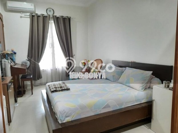 Rumah Luxury Modern Siap Huni di Jelambar Jakarta Barat Rumah Luxury Modern Siap Huni di Jelambar Jakarta Barat