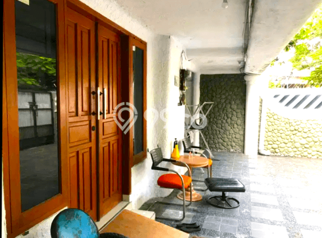 For Sale! Luxury House LT 326m2 Desain Elegan di Tomang For Sale! Luxury House LT 326m2 Desain Elegan di Tomang