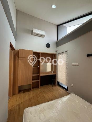 Disewakan! Rumah 2 Kamar Tidur &
2 Kamar Mandi di Grand Wisata, Bekasi Disewakan! Rumah 2 Kamar Tidur &
2 Kamar Mandi di Grand Wisata, Bekasi