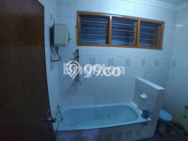 Rumah Elit Modern Tanpa Renovasi di Cipinang Jakarta Timur Rumah Elit Modern Tanpa Renovasi di Cipinang Jakarta Timur