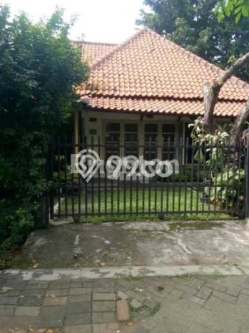 Ready to Use! Premium House LT 375m2 Desain Modern di Cawang Ready to Use! Premium House LT 375m2 Desain Modern di Cawang