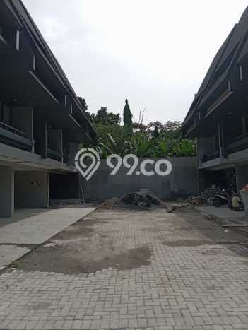 Rumah Mewah LB 240m2 Siap Pakai Desain Elegan di Kemang, Jakarta Selatan Rumah Mewah LB 240m2 Siap Pakai Desain Elegan di Kemang, Jakarta Selatan