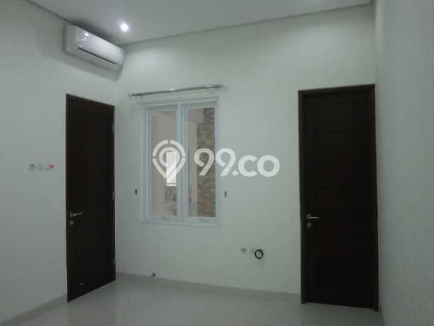 Siap Huni Hunian Elit 6 Kamar di Kelapa Gading Dekat ke Mana Pun Siap Huni Hunian Elit 6 Kamar di Kelapa Gading Dekat ke Mana Pun