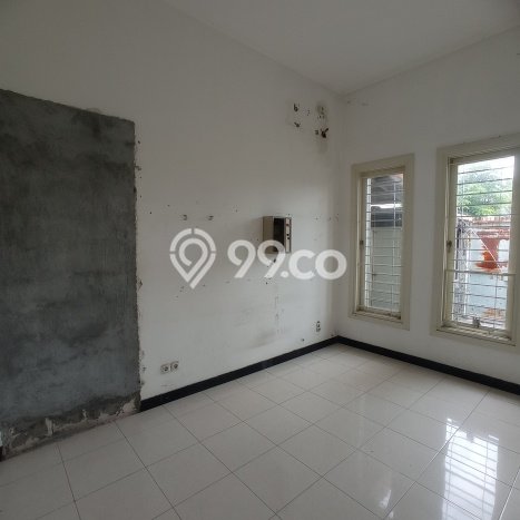 Dijual Rumah Premium dengan Fasilitas Sekitar Lengkap di Sukolilo, Surabaya Dijual Rumah Premium dengan Fasilitas Sekitar Lengkap di Sukolilo, Surabaya