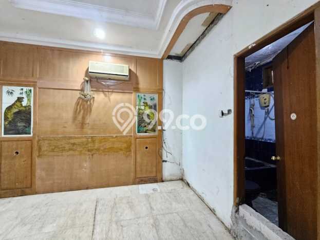 Ready to Use! Luxury House LT 216m2 Desain Modern di Grogol Ready to Use! Luxury House LT 216m2 Desain Modern di Grogol