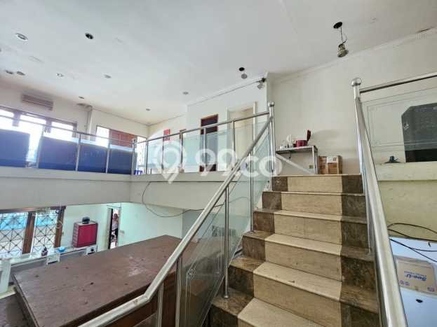 Ready to Use! Luxury House LT 216m2 Desain Modern di Grogol Ready to Use! Luxury House LT 216m2 Desain Modern di Grogol