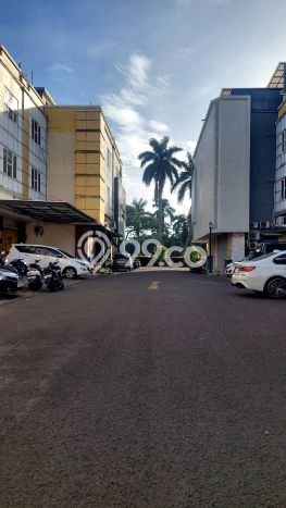 Lokasi Strategis! Dijual Ruko Bisnis di BSD, Tangerang Selatan Kondisi Baik Lokasi Strategis! Dijual Ruko Bisnis di BSD, Tangerang Selatan Kondisi Baik