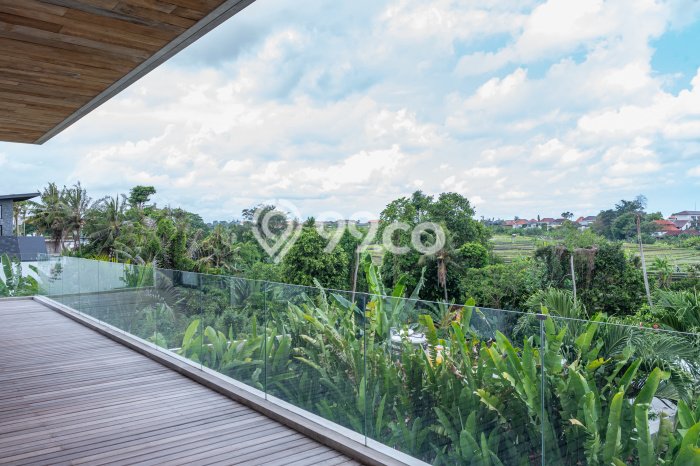 HOT DEAL! Vila di , Luas 380m2m², Lokasi Strategis HOT DEAL! Vila di , Luas 380m2m², Lokasi Strategis