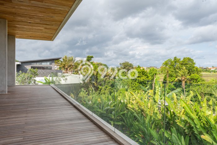 HOT DEAL! Vila di , Luas 380m2m², Lokasi Strategis HOT DEAL! Vila di , Luas 380m2m², Lokasi Strategis