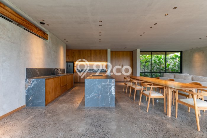 HOT DEAL! Vila di , Luas 380m2m², Lokasi Strategis HOT DEAL! Vila di , Luas 380m2m², Lokasi Strategis