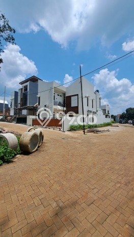 Dijual Rumah 3 Kamar Lokasi Strategis Nyaman dan Strategis di Tembalang Dijual Rumah 3 Kamar Lokasi Strategis Nyaman dan Strategis di Tembalang