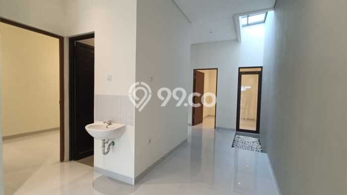 Rumah Modern 3 KT di Taman Kopo Indah Bandung Unfurnished Rumah Modern 3 KT di Taman Kopo Indah Bandung Unfurnished