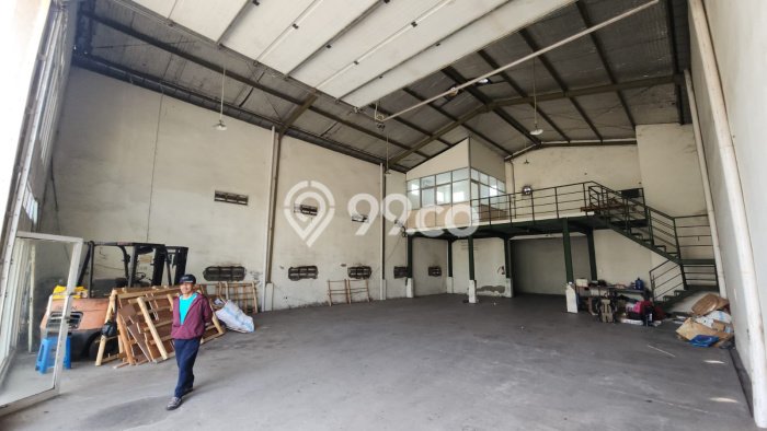 Disewakan Gudang di Pusat Kota Bandung Ramai Strategis Disewakan Gudang di Pusat Kota Bandung Ramai Strategis