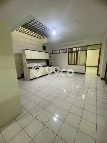 Hunian Elit LB 450m2 Siap Huni Desain Elegan di Pajajaran, Bandung Hunian Elit LB 450m2 Siap Huni Desain Elegan di Pajajaran, Bandung