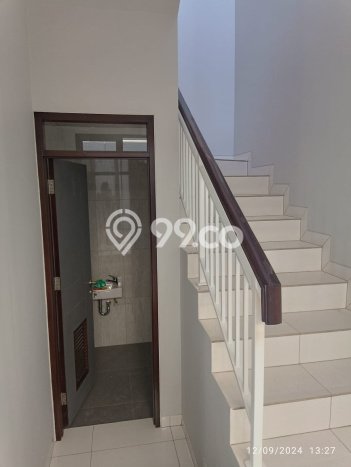 Rumah Luxury Modern Tanpa Renovasi di BKR Bandung Rumah Luxury Modern Tanpa Renovasi di BKR Bandung