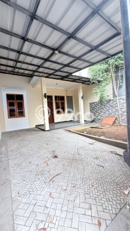 Jarang Ada! Rumah Kontrakan 4 Kamar Bagus Siap Huni BKR Jarang Ada! Rumah Kontrakan 4 Kamar Bagus Siap Huni BKR