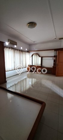 Disewakan! Rumah 5 Kamar Tidur &
4 Kamar Mandi di Pasteur, Bandung Disewakan! Rumah 5 Kamar Tidur &
4 Kamar Mandi di Pasteur, Bandung