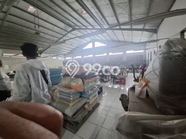 Unit Gudang Tersedia di Taman Kopo Indah Spesifikasi LB 400m2 Unit Gudang Tersedia di Taman Kopo Indah Spesifikasi LB 400m2