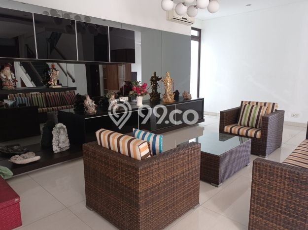 Siap Huni Hunian Elit 5 Kamar di Kelapa Gading Dekat ke Mana Saja Siap Huni Hunian Elit 5 Kamar di Kelapa Gading Dekat ke Mana Saja