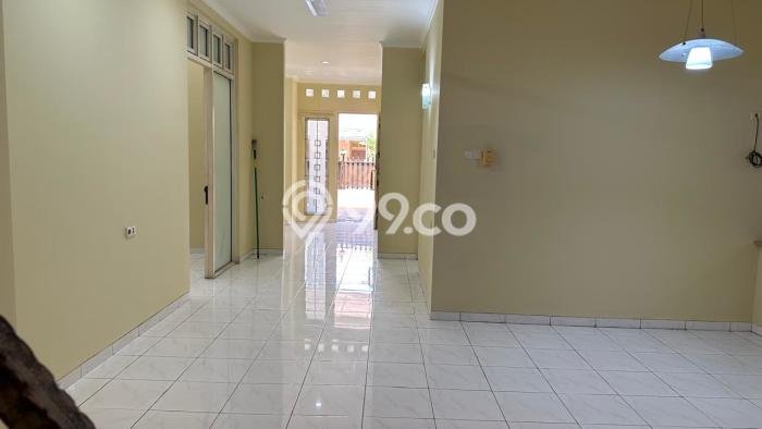 Rumah Bagus Siap Pakai Di Kelapa Gading Luas 100m2 Lokasi Strategis Rumah Bagus Siap Pakai Di Kelapa Gading Luas 100m2 Lokasi Strategis