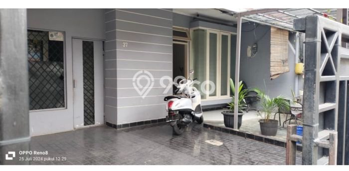 Rumah Modern 4 KT di Joglo Jakarta Barat Unfurnished Rumah Modern 4 KT di Joglo Jakarta Barat Unfurnished