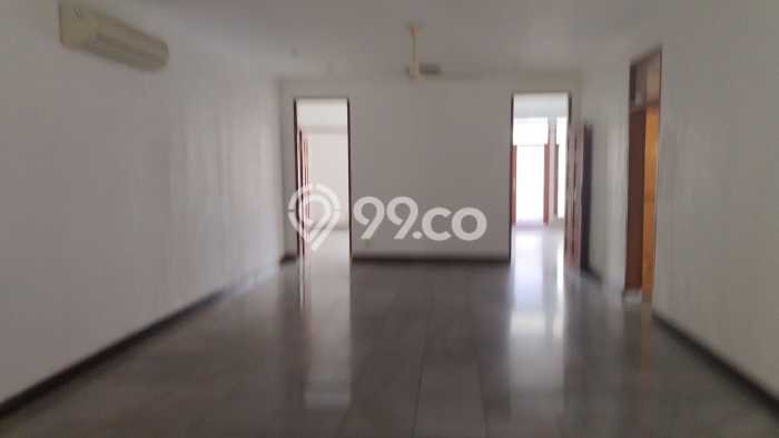 Disewakan Rumah Nyaman di patra kuningan LT 540m2 / LB 500m2 Siap Huni Disewakan Rumah Nyaman di patra kuningan LT 540m2 / LB 500m2 Siap Huni